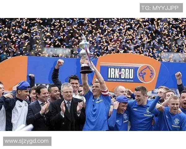 咸美顿与格拉斯哥流浪的激烈对决展现足球魅力与团队精神的精彩碰撞